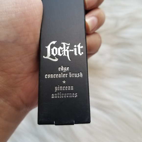 Smashbox Always Sharp Lip Liners & Kat Von D Concealer Brush - Picture 5 of 9